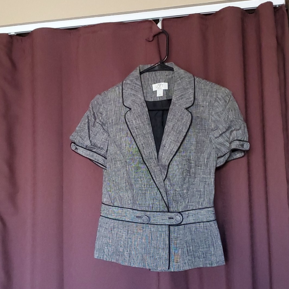 Short sleeve Anne Taylor's LOFT blazer